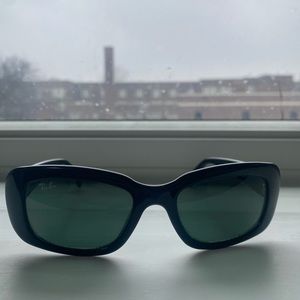 Ray-Ban women sunglasses!!